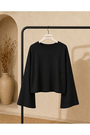Kadın siyah oversize düşük omuz bisiklet yaka basic bluz TG006