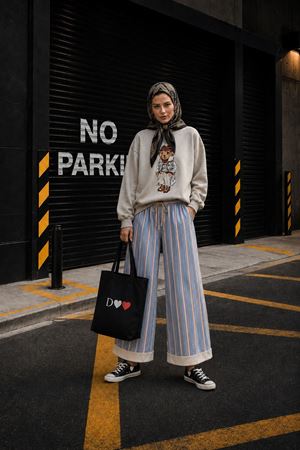 Kadın gri ayıcık baskılı bisiklet yaka oversize kadın sweat DKHF038
