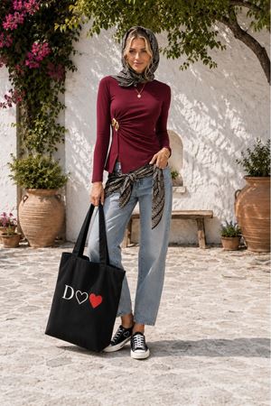 Tokalı büzgü detaylı uzun kollu kadın bluz DKMRS011