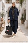 Kadın lacivert broş detaylı cepli oversize kaşe ceket DKHF026
