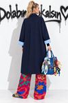 Kadın lacivert oversize çift renkli astarlı tam boy düğmeli trençkot DKHF063