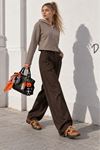 Kadın Bej Kapüşonlu Fermuarlı Uzun Kollu Crop Sweatshirt CLT053